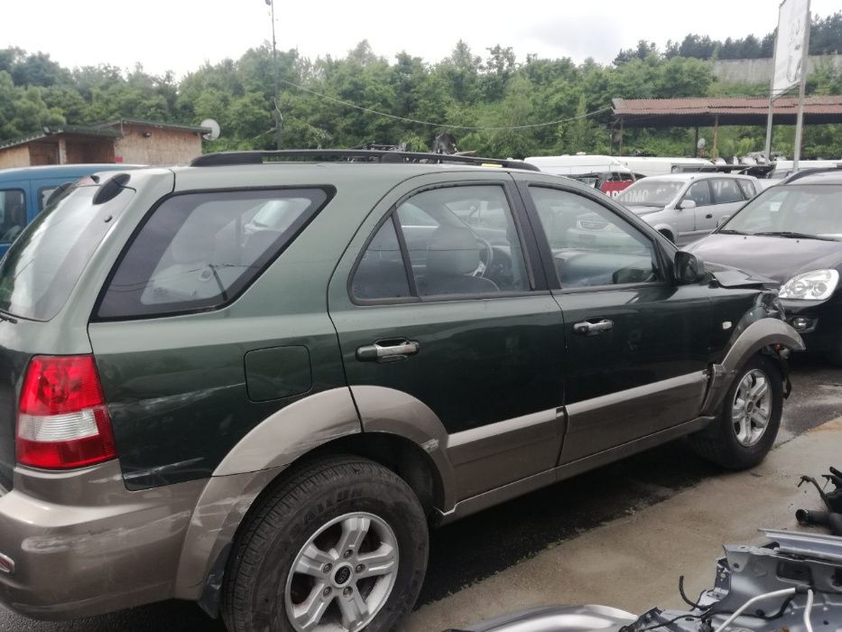 Kia Sorento 2.5 CRDI 140ps / Кия Соренто 2.5 црди НА ЧАСТИ