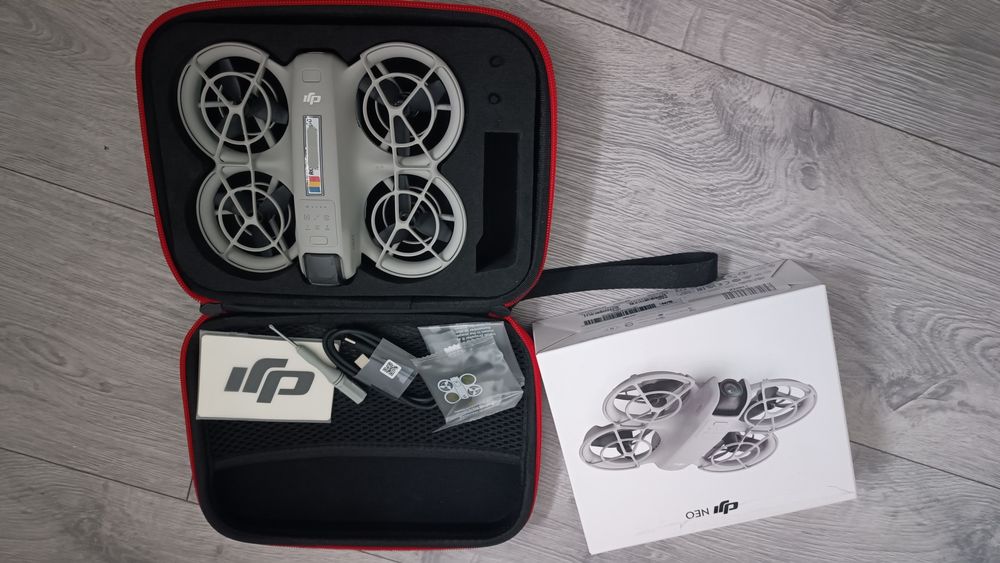 Dronă DJI Neo 4K