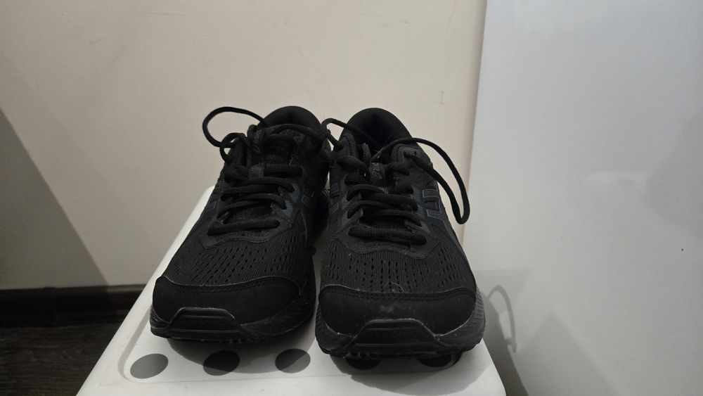 Чисто нови обувки