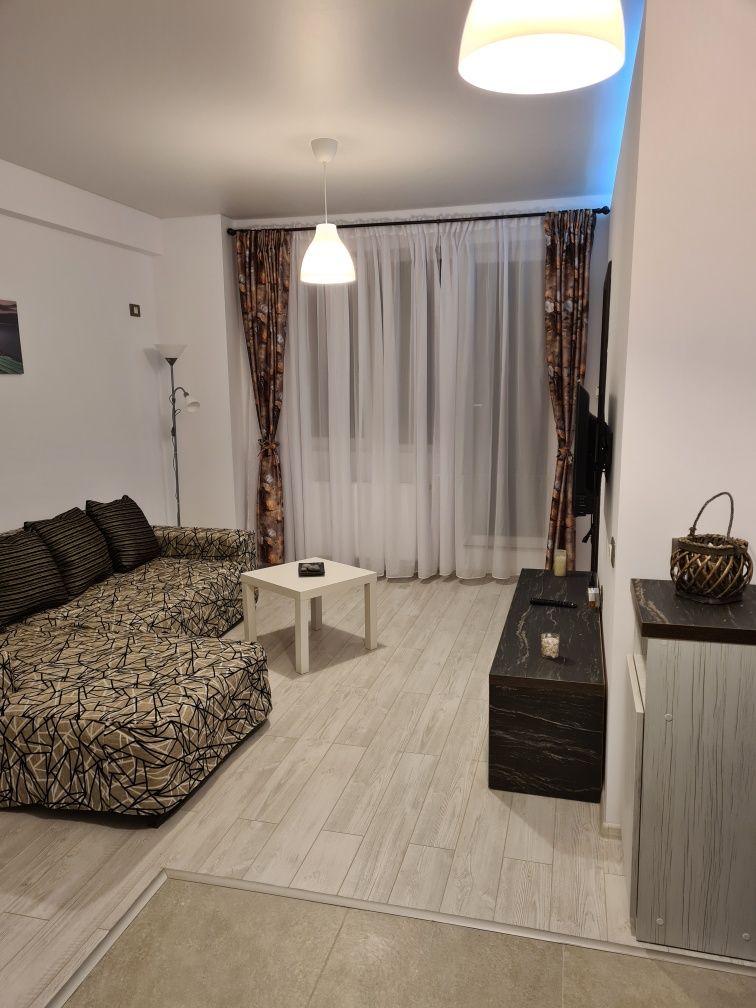 Studio 2 camere de închiriat