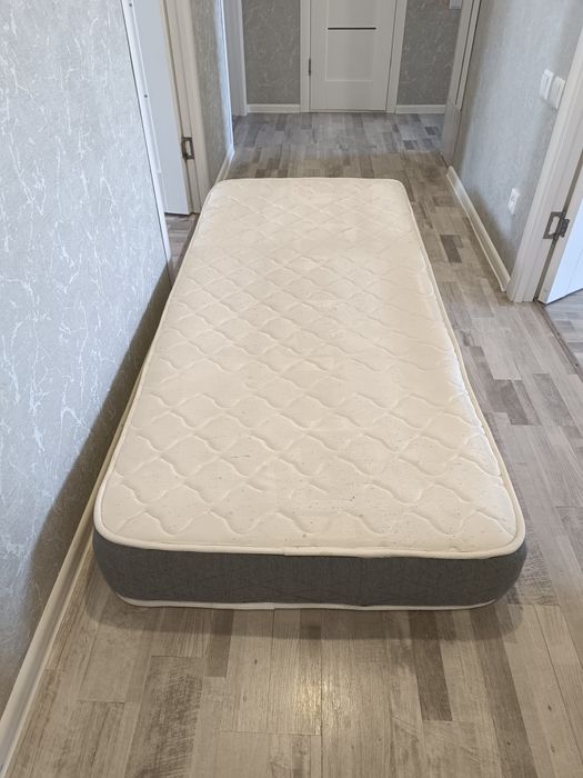 Продам матрас размер 90*200