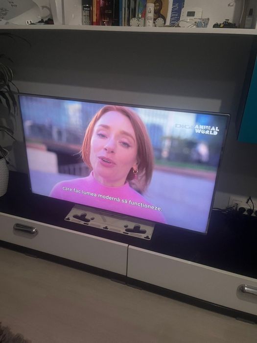 Tv philips led full HD 114 cm 800 lei