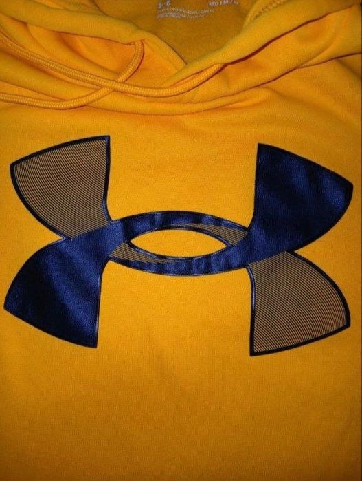 Из Америки толстовка с капюшоном бренда Under Armour