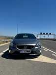 Volvo V40 R design