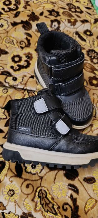 Ботинки детские фирмы hm