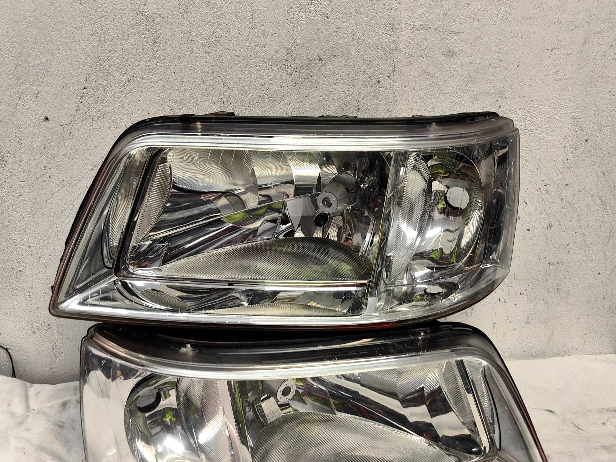 Оригинални фарове Vw Transporter T5