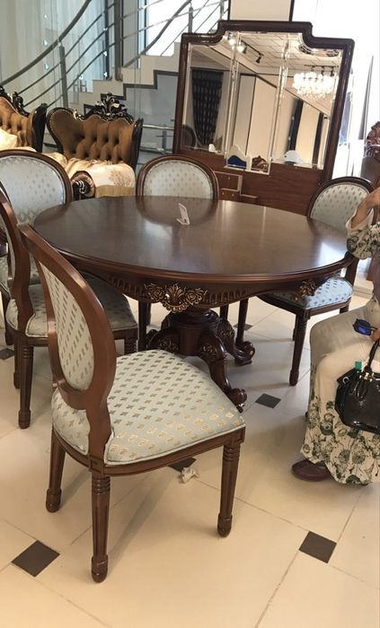 Стол стул сотилади