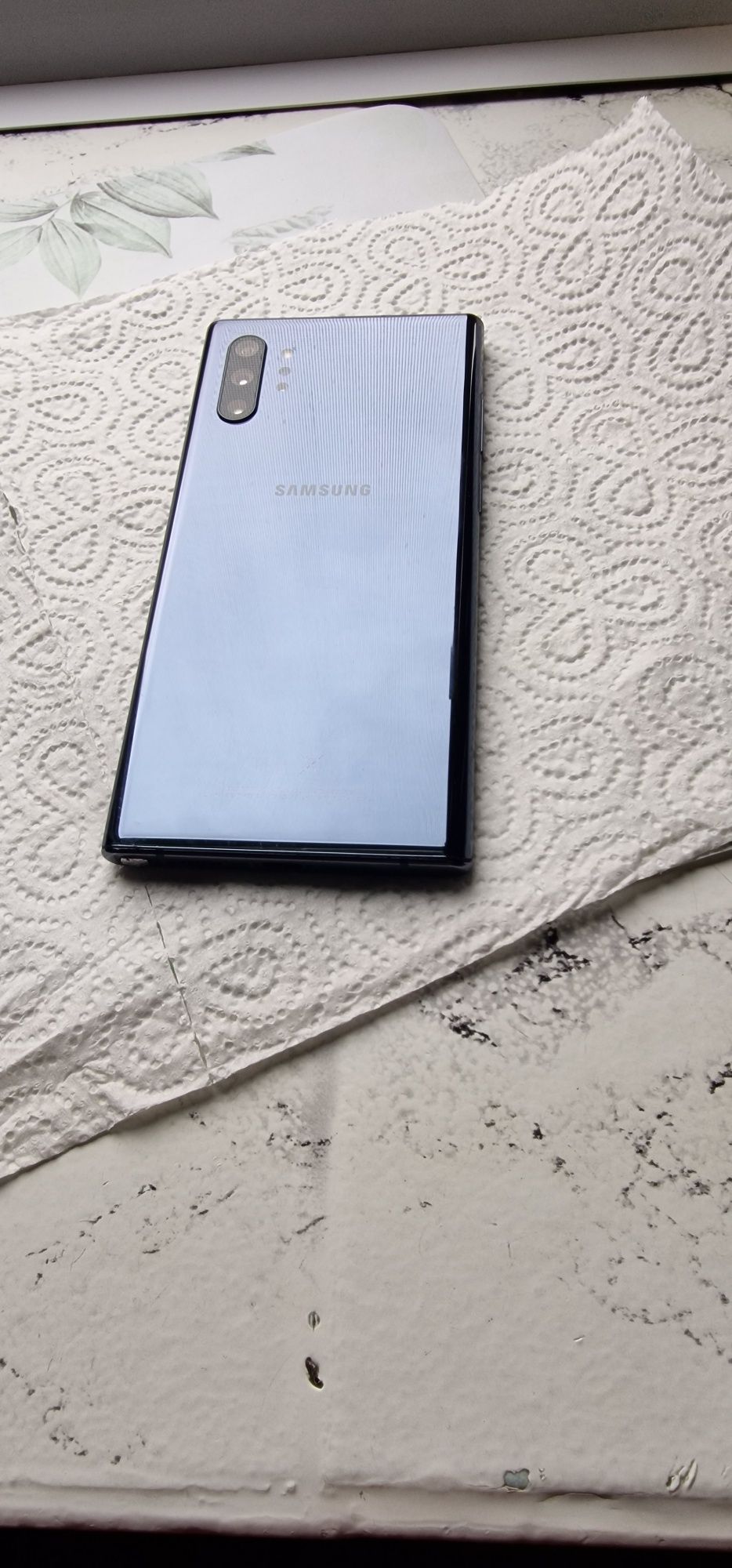 Vând Samsung Note10 plus