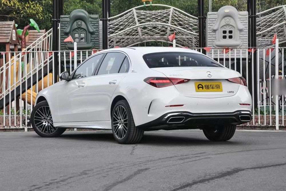 Мерседес обновленная версия C 200 L Sport 2025 года