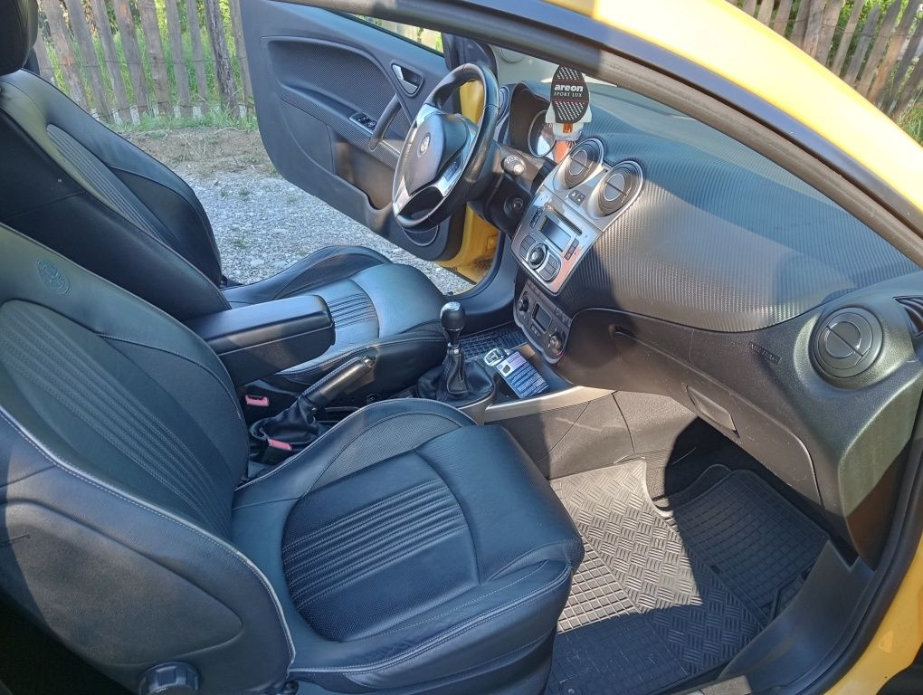 Vând alfa Romeo mito