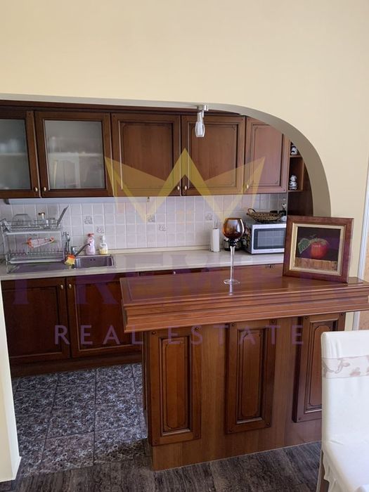 Продава се Многостаен апартамент в Бургас, Център - 140 кв.м за 2286 €/кв.м - Снимка #6