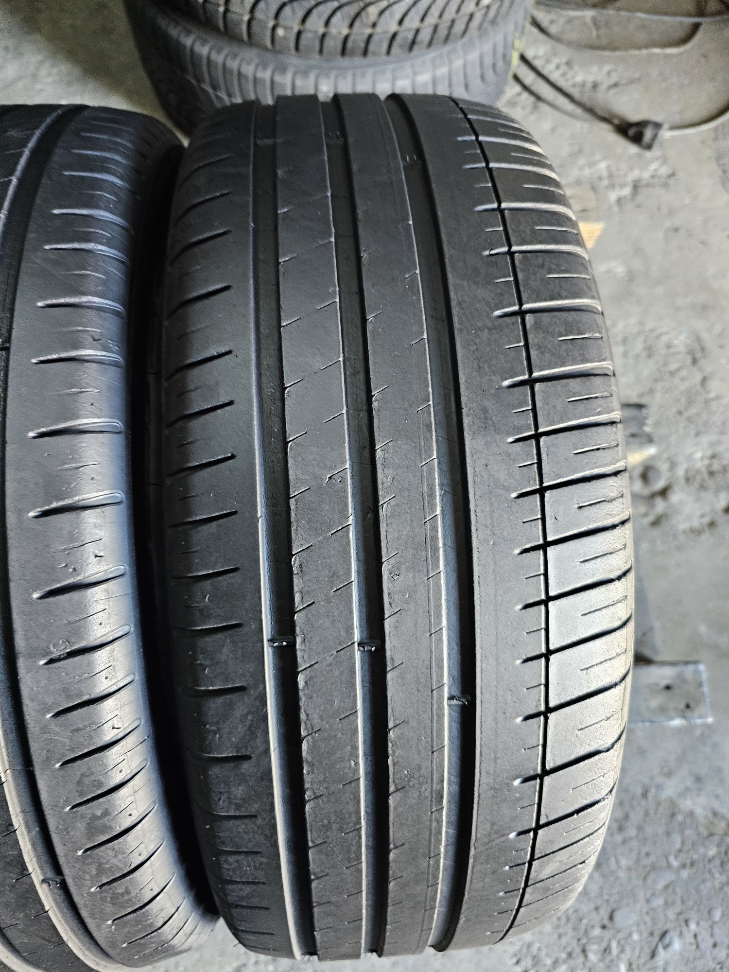 2 anvelope vara 225 45 18 Michelin