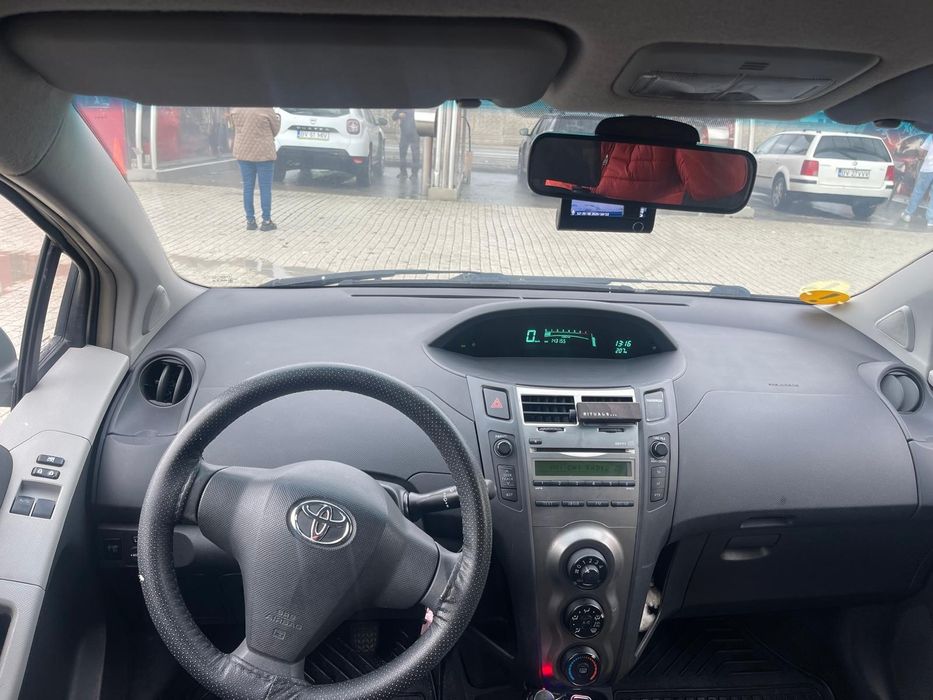 Toyota Yaris 2010 benzina