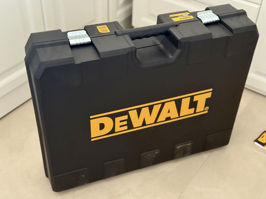 DeWalt DCH735 ciocan rotopercutor si demolator cu acumulator 54V - NOU
