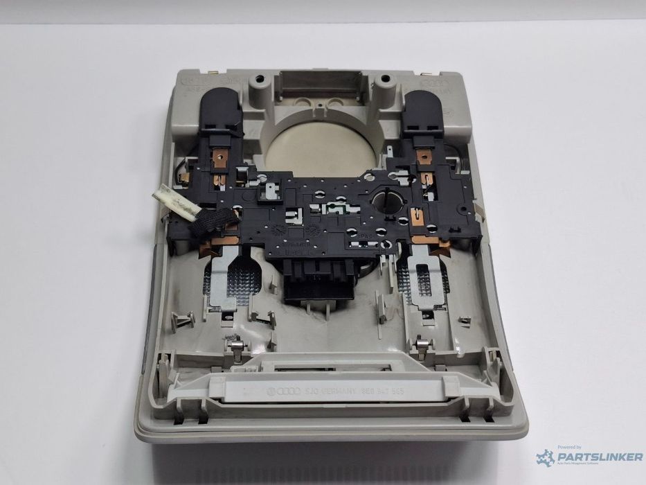 Plafoniera AUDI A4 III Avant 8ED, B7 2004 - 2008 TDI BKE, BRB 8E0947565