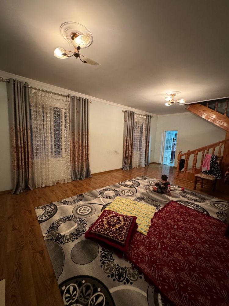 Продаётся дом 7,5 соток. Ор: Химпосёлок 15 школа