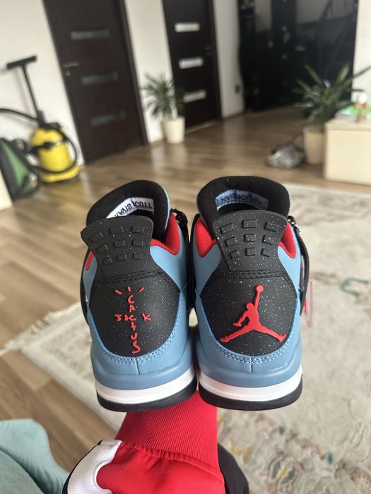 Jordan 4 Traviss Scoot