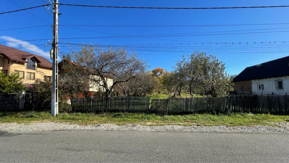 Teren în oraşul Horezu, sat/str. Romanii de Jos