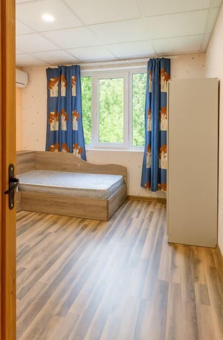 Етаж от къща в района на Владислав Варненчик!