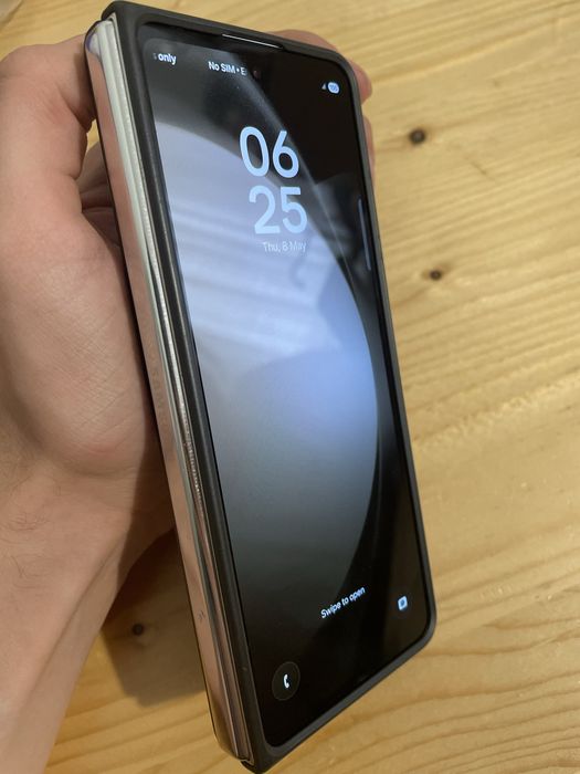 Samsung Galaxy z fold 5 256gb