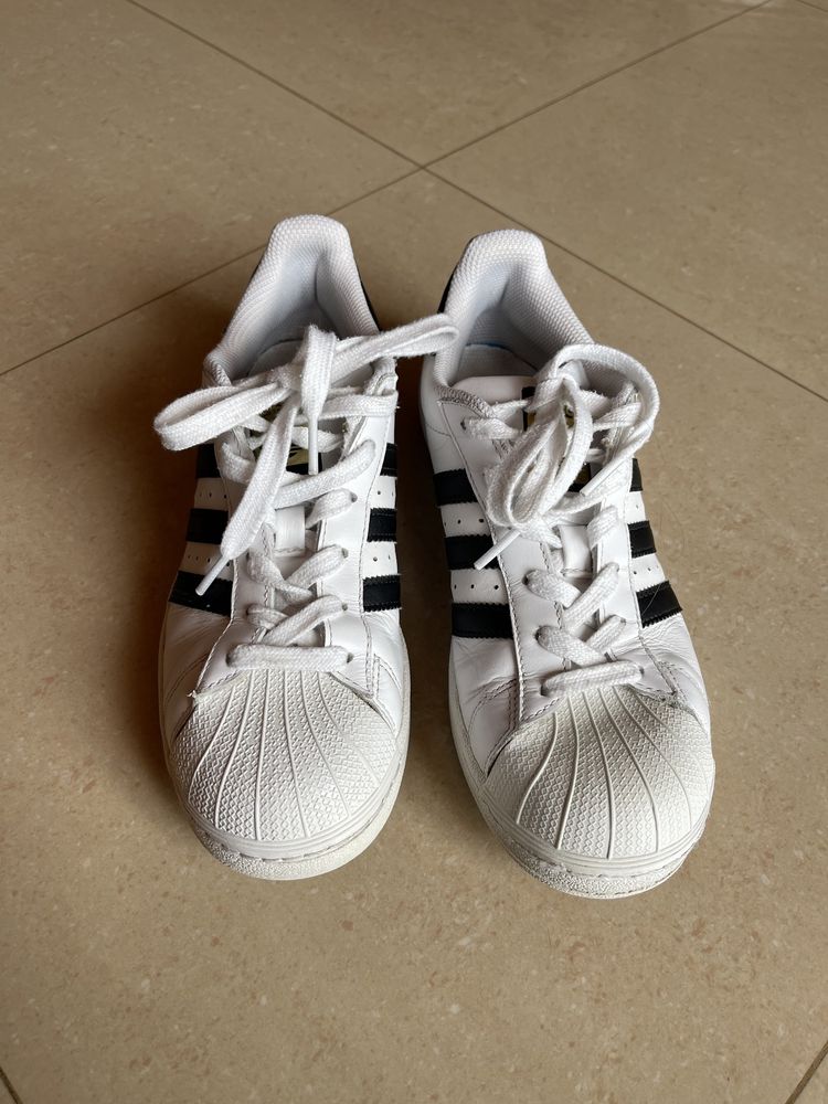 Adidas Superstar