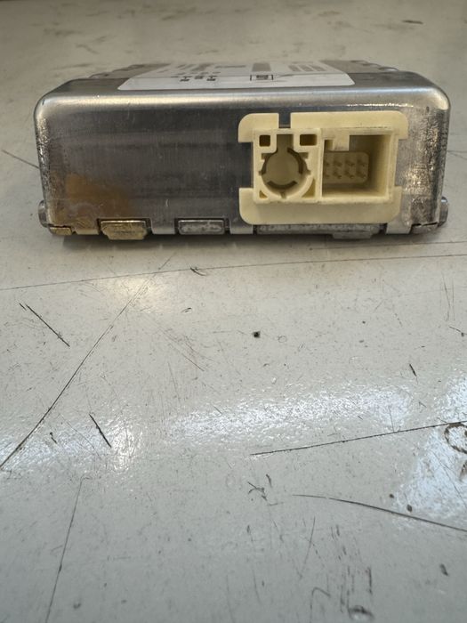 Камера челно стъкло W221