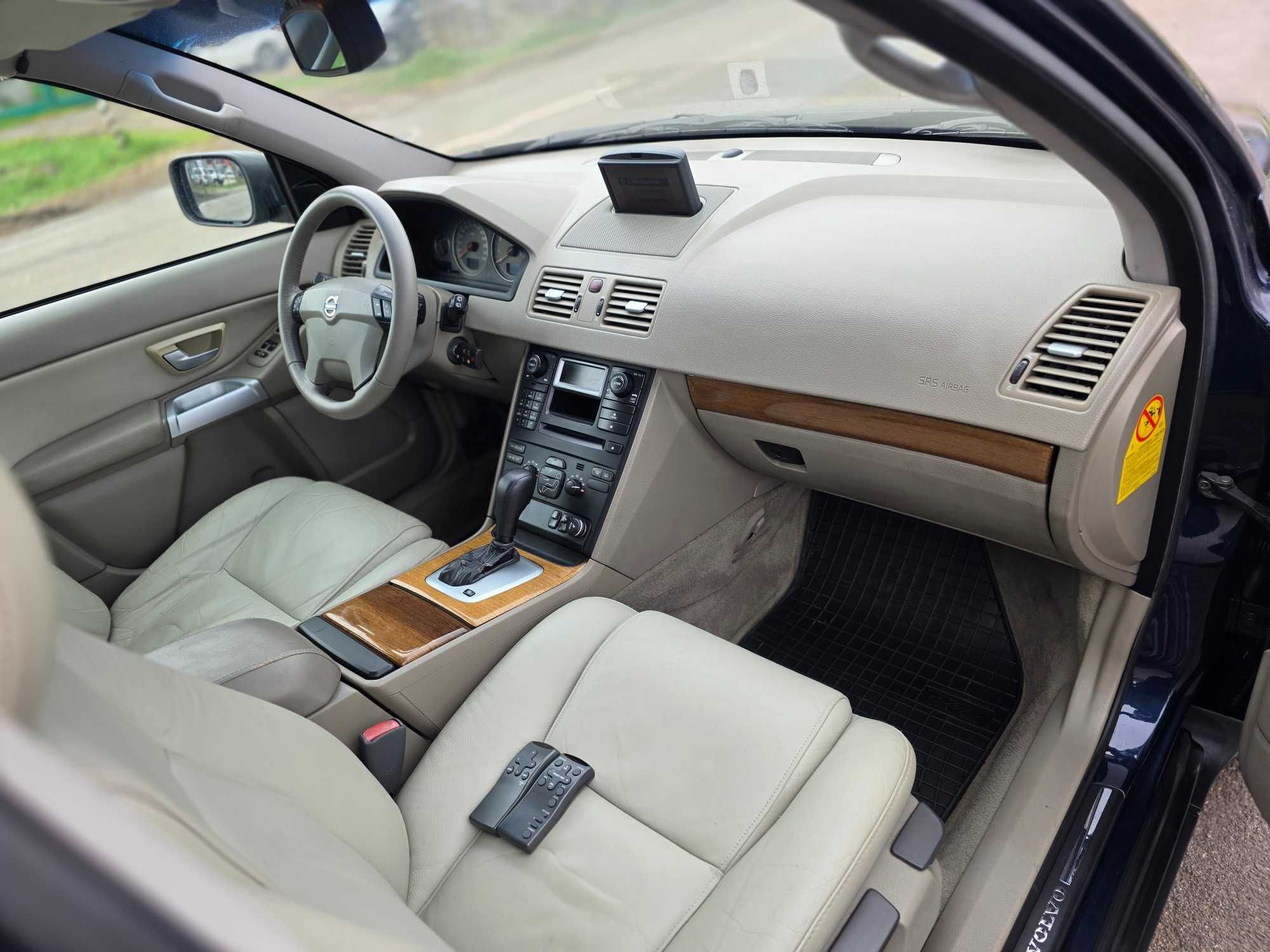 Volvo XC90 2.5T 209 к.с