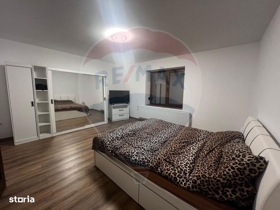 Casă noua 3 camere Lux Sofronea 1080 mp teren