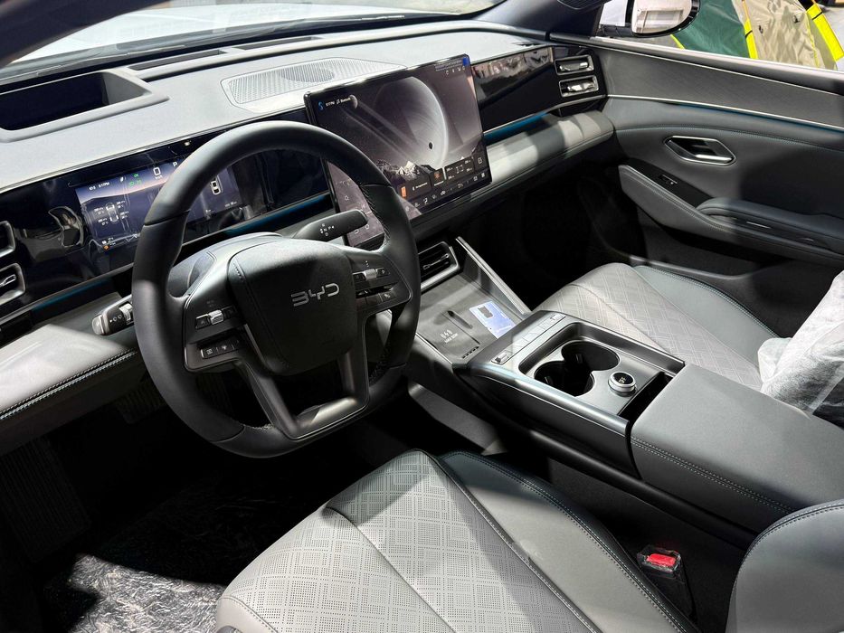 BYD Seal 6 DM-i 120 km Flagship (ДЦ OLOY)