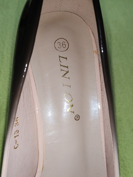 Pantofi cu toc mărime 36