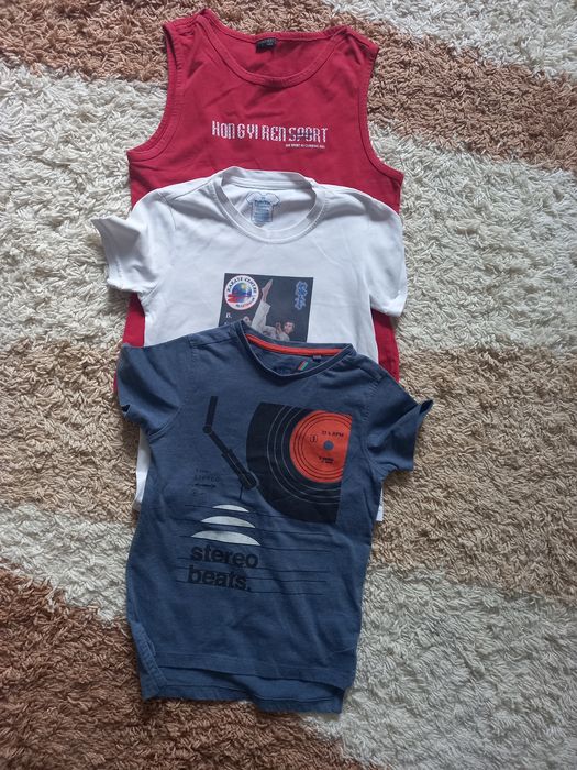 Продам детские футболочки