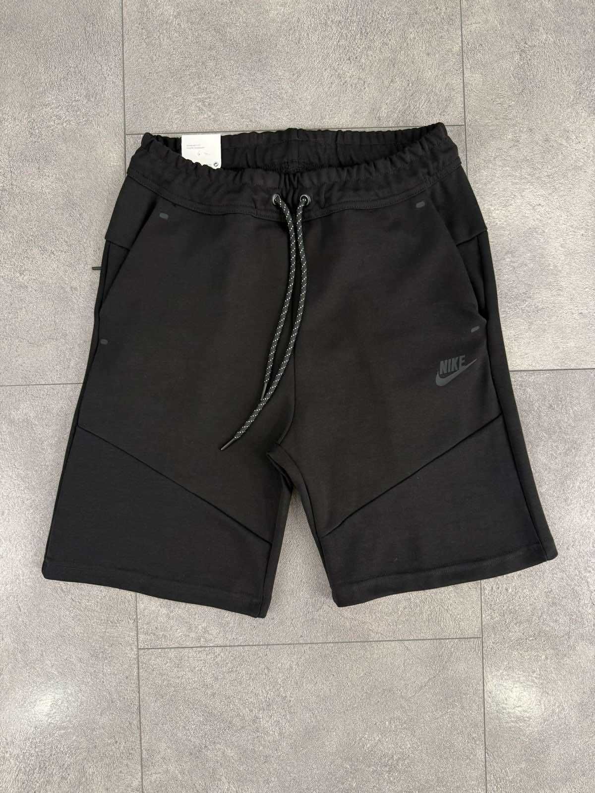 Къси Панталони Nike