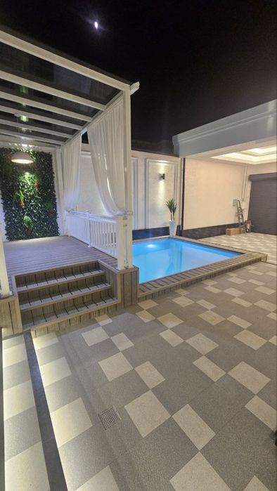 Продаются 2 белоснежных дома .Свои. Без посредников