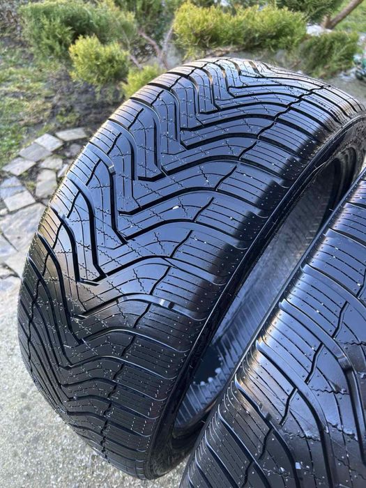 Чисто нови 255/40/R21