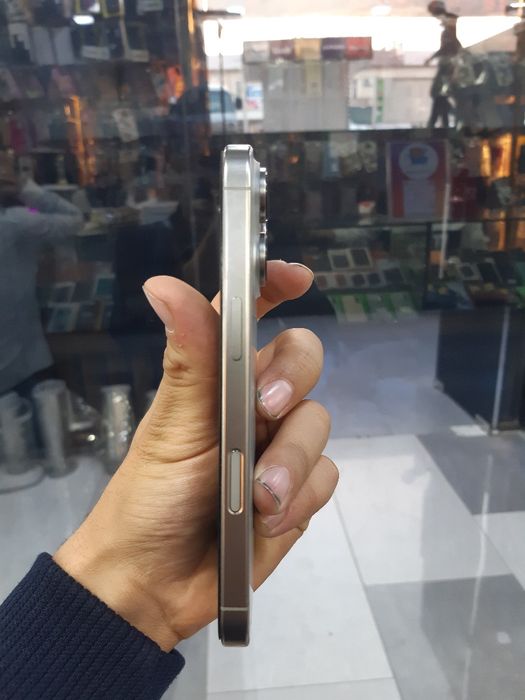 Iphone 16 pro 128 talik