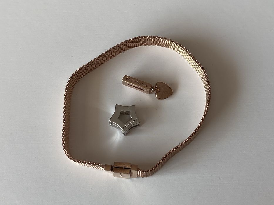 Комплект Pandora: Гривна Rose + 2 талисмана