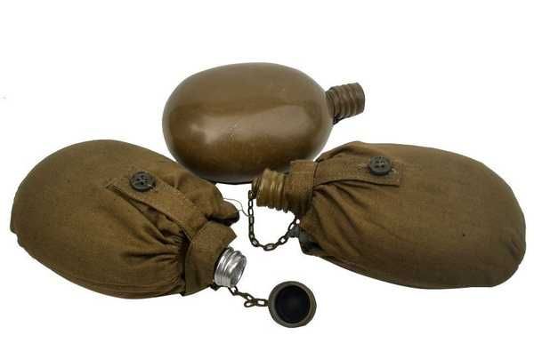 Продам фляжку армейскую, новые СССР склад хранения, в сумочках