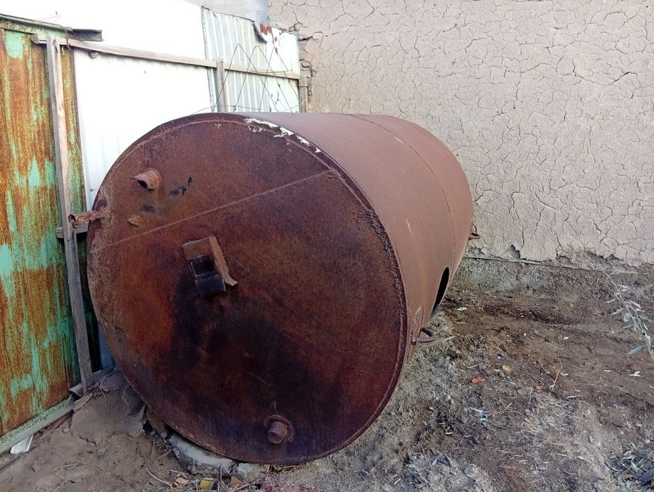 Цистерна сатылады 3куб бағасын келісеміз 130000