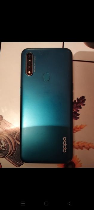 Смартфон Oppo A31
