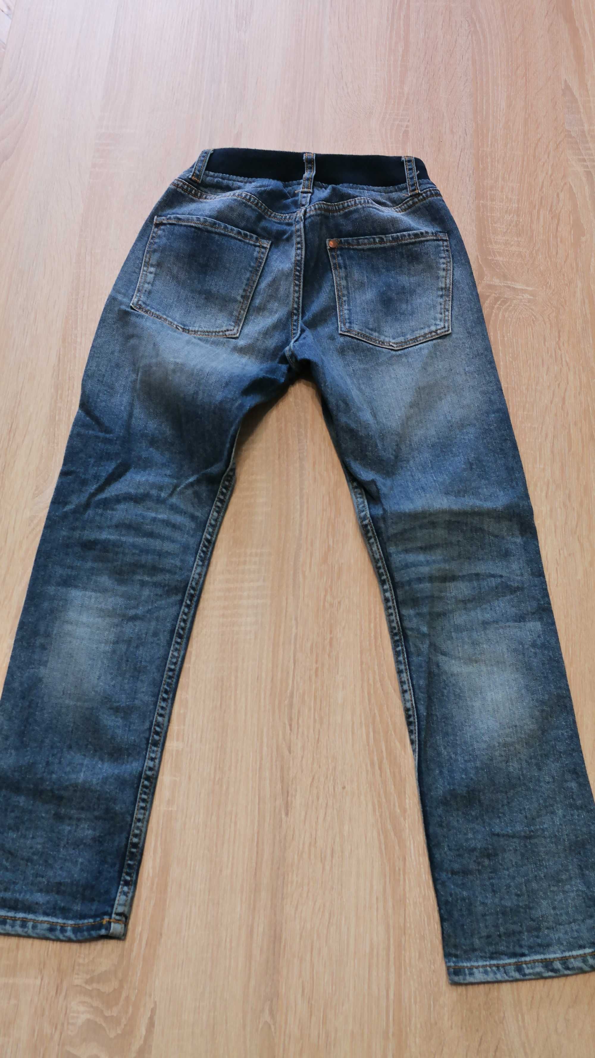 Vand blugi de la H&M, pentru baieti,marime 128,7-8ani