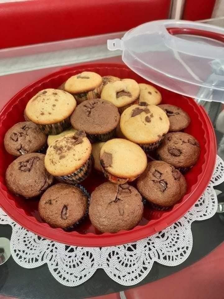 Recipient pentru prăjitură sau tort