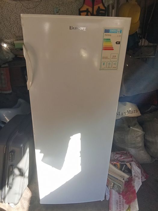 Продам морозильник