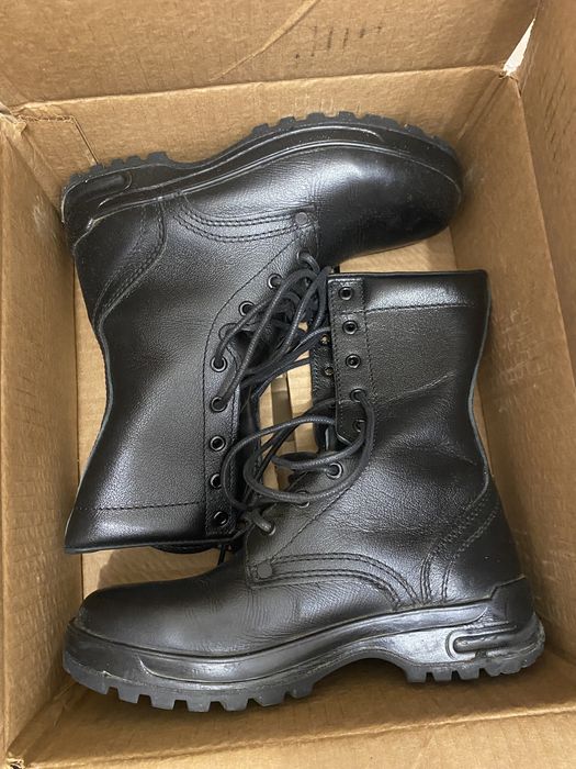 Продам новые берцы