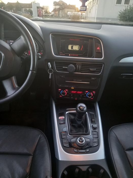 Vând Audi Q5 S Line