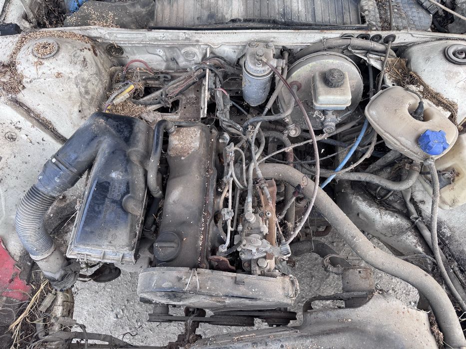 VW Passat B2 1.6d 54hp 1986г На Части