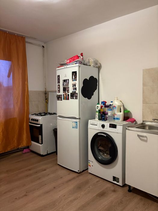 Inchiriez garsoniera