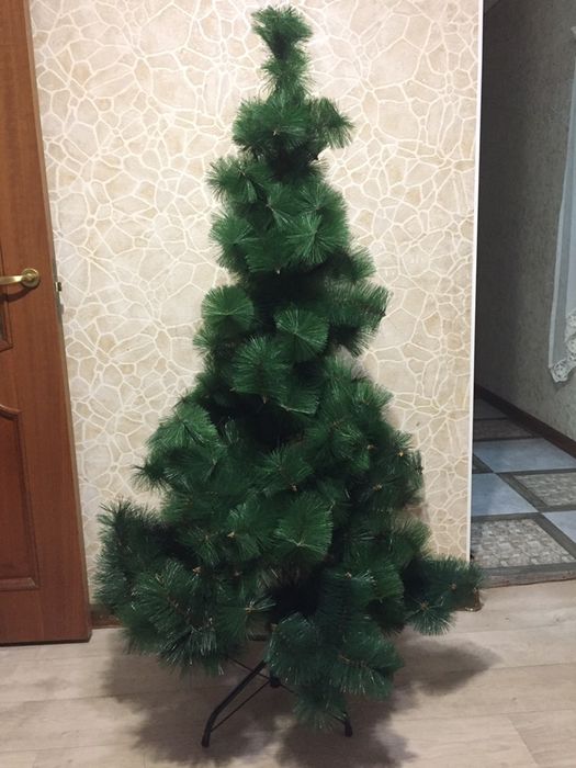 Елка искусственная пушистая