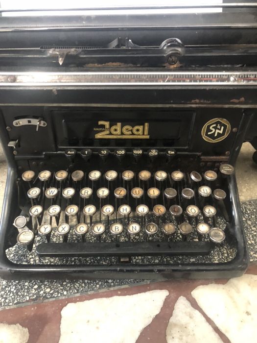 Mașina scris antichitate