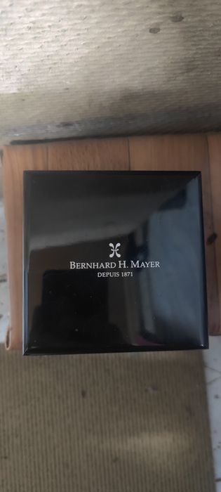 Продам Bernard H.