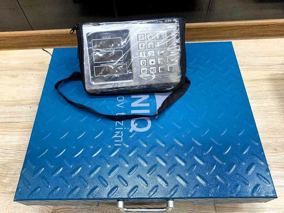 Весы электронный напольный 300кг